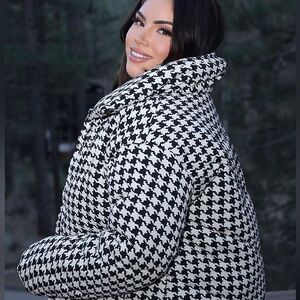 NWT! Hers & Mine (S) Houndstooth Oversized Puffer Coat with Hood/Button Up Front